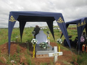 78DC8B926C7143668E80D1AA3D533C0C